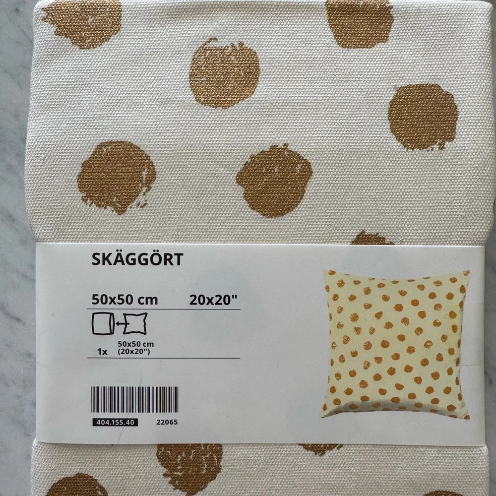 Skåggört IKEA Polka Dot Cushion Covers